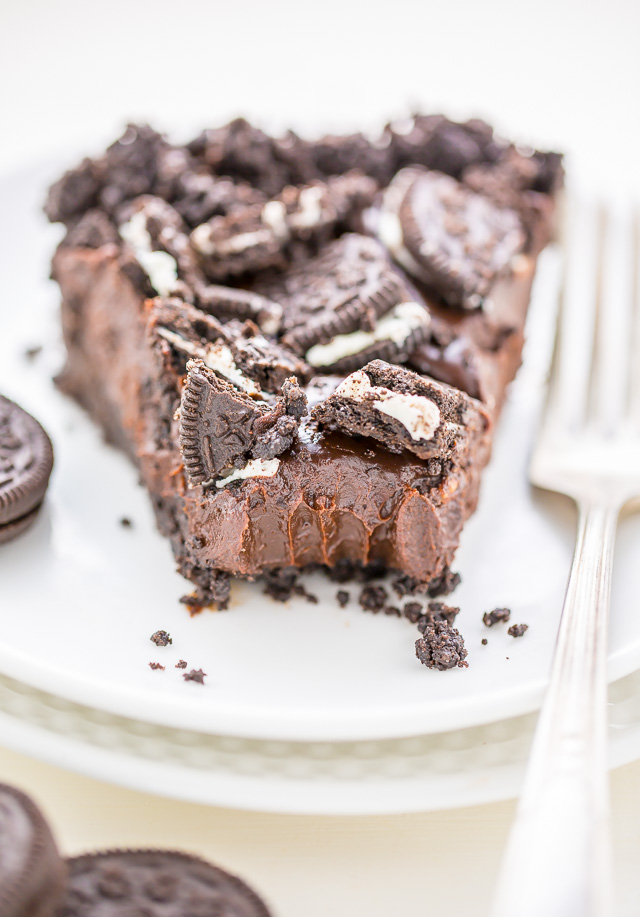 Easy No-Bake Chocolate Oreo Pie: Rich & Creamy